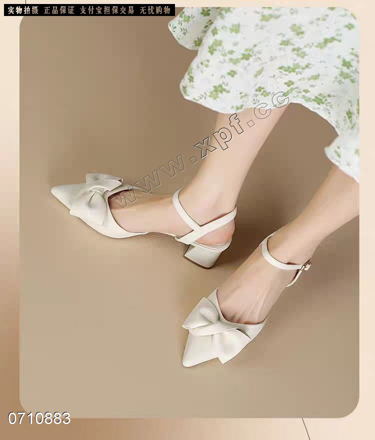 包头后空女凉鞋