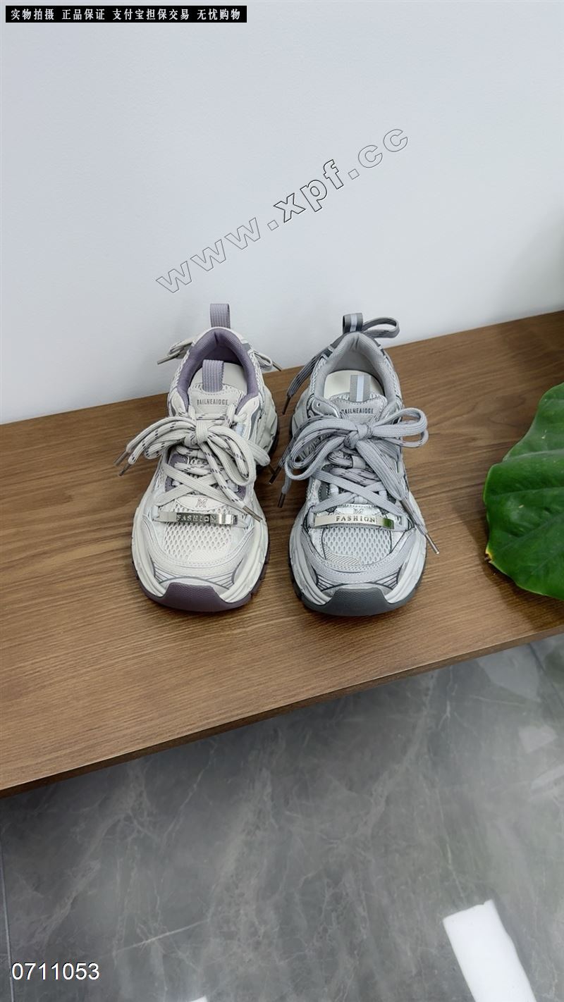 时尚休闲鞋老爹鞋