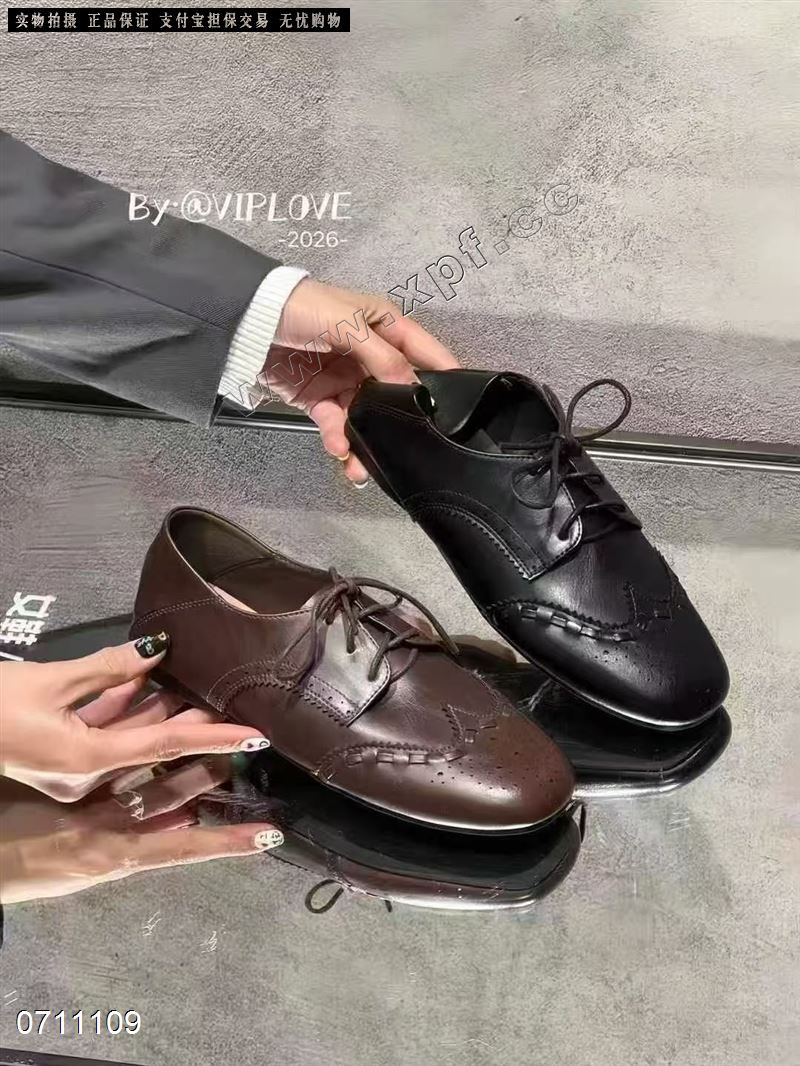 时尚单鞋乐福鞋