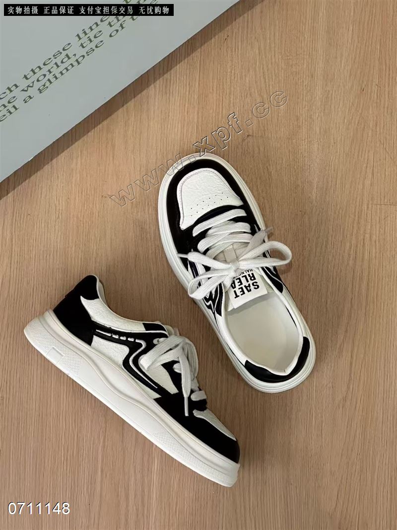 时尚休闲鞋  黑5689 米色56789