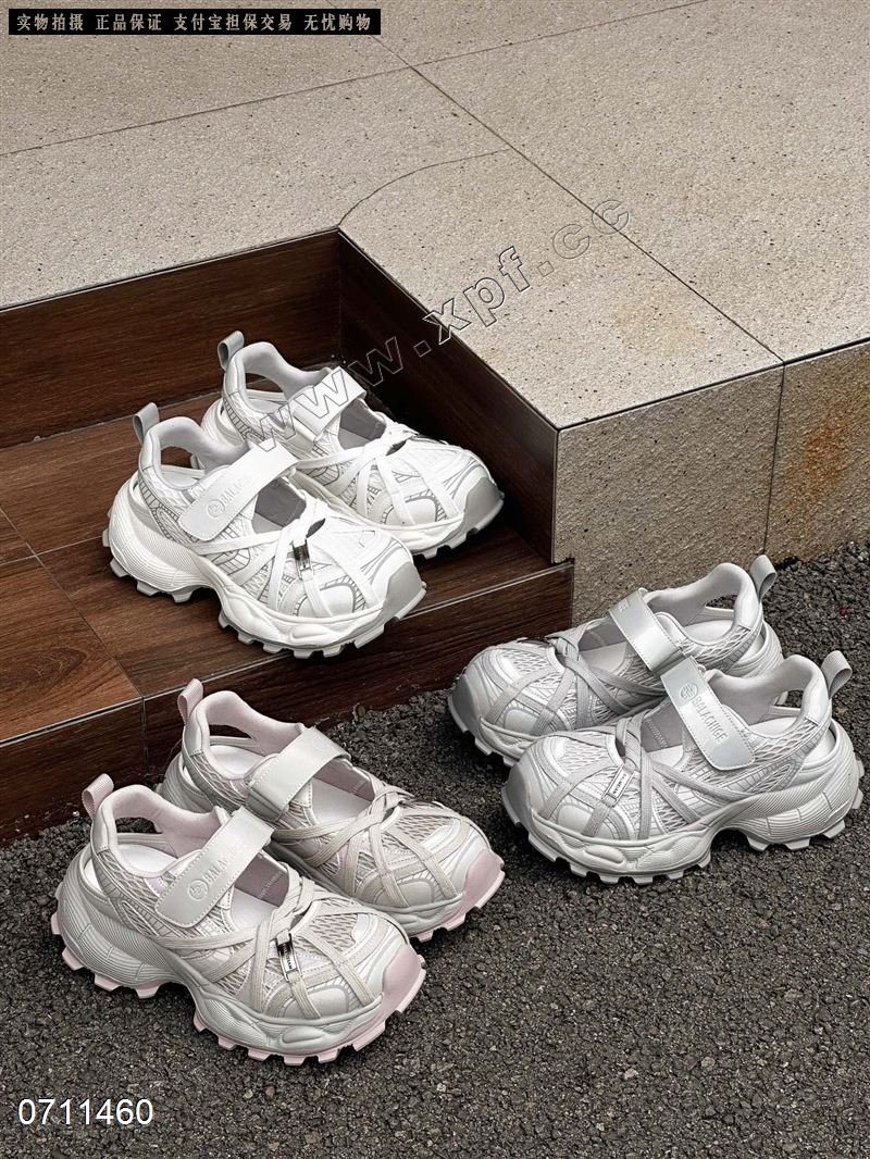 新款绑带发泡运动休闲凉鞋838-1