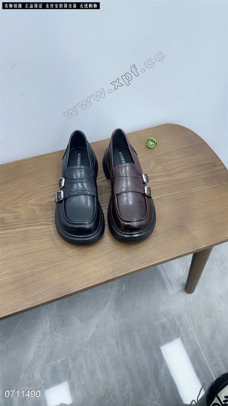 时尚单鞋乐福鞋