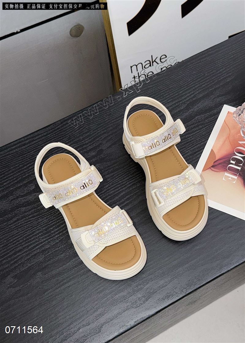 新款厚底凉鞋  雅黛百丽2635-12