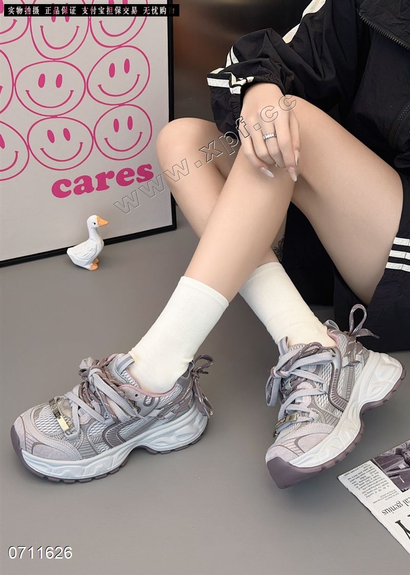 时尚休闲鞋老爹鞋190271