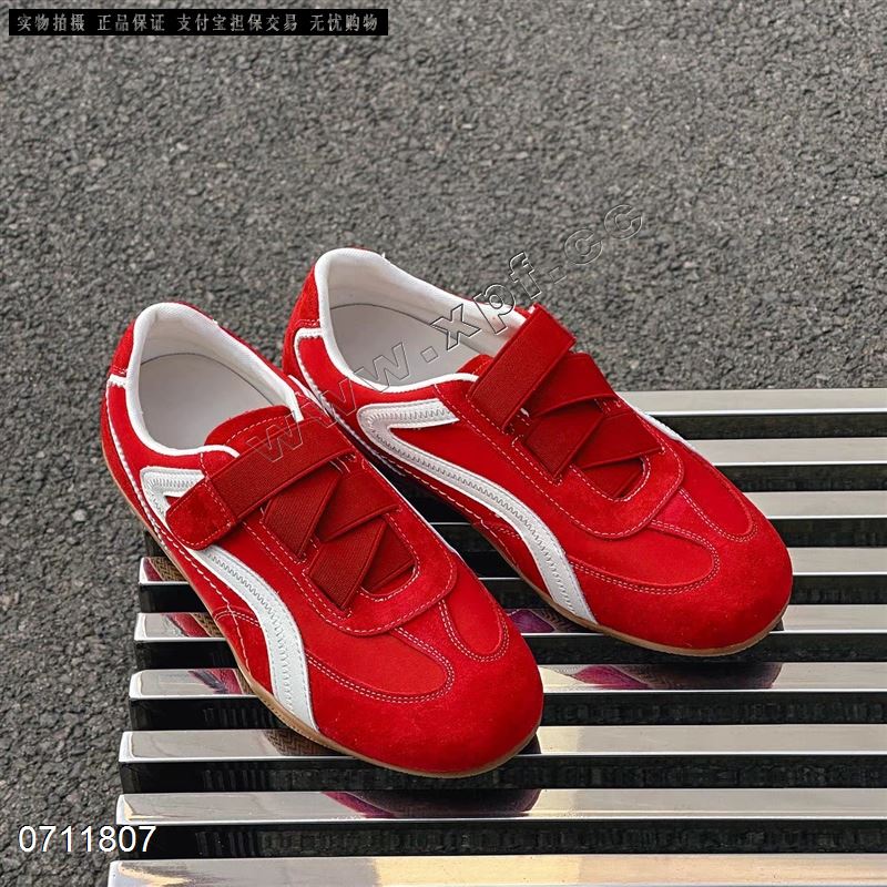 时尚休闲鞋 710-1