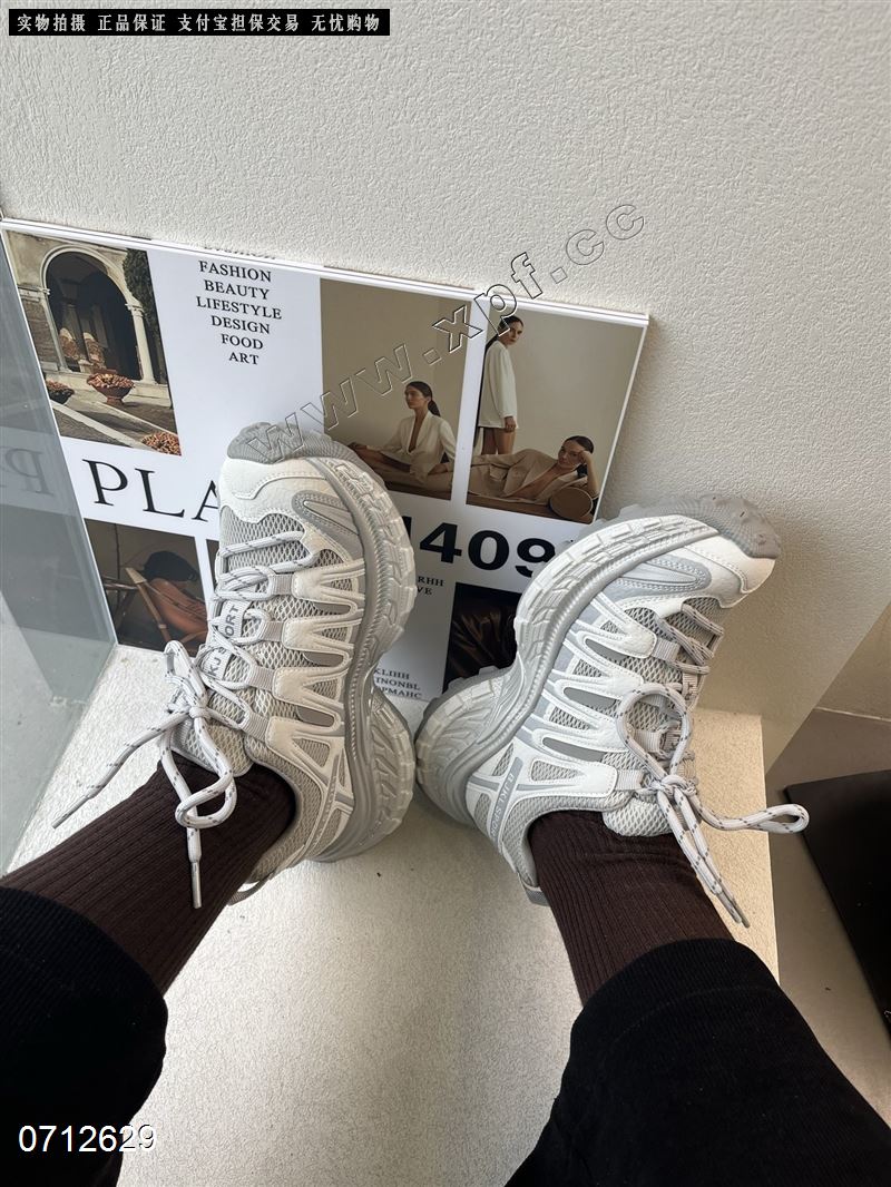 新款帮面压印透网老爹鞋3886