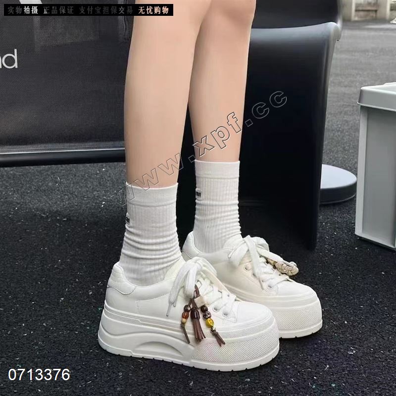 时尚休闲鞋  米白67788990，米棕67889900，秒杀