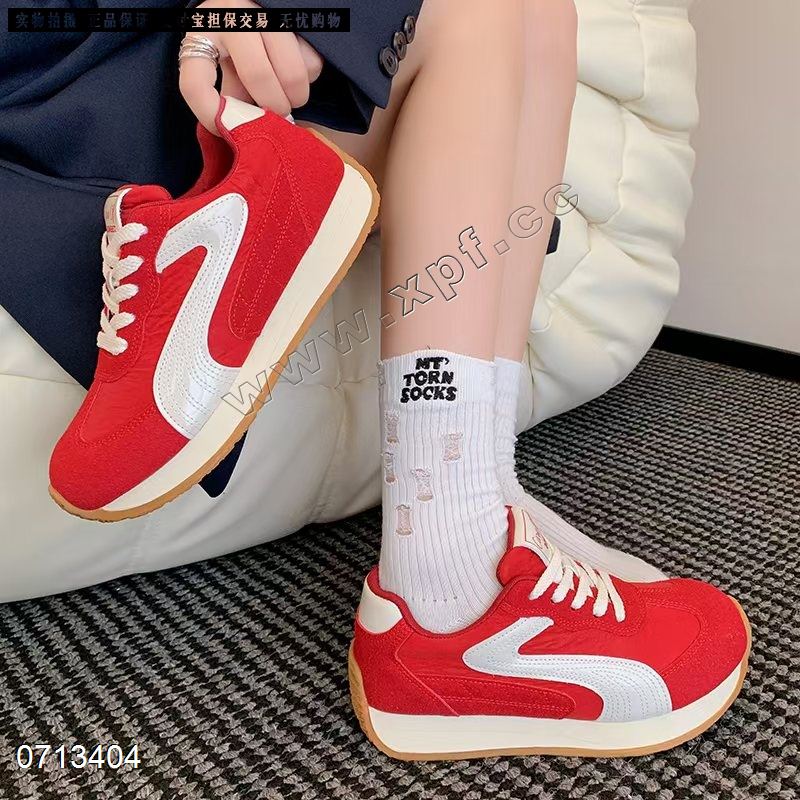 新款厚底休闲鞋8512