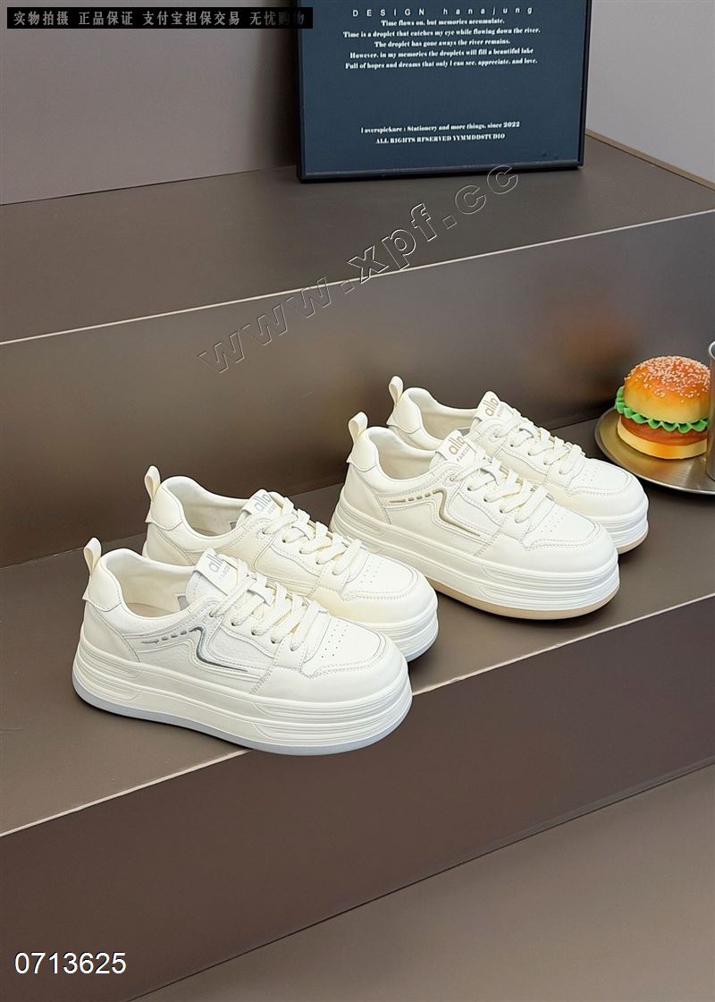 时尚休闲鞋2601-5