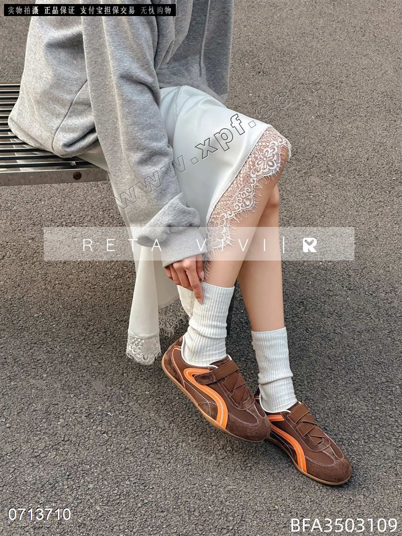 𝐑𝐄𝐓𝐀 𝐕𝐈𝐕𝐈  3503109