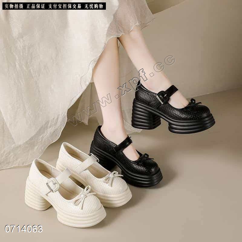 新款粗高跟玛丽珍单鞋66-7