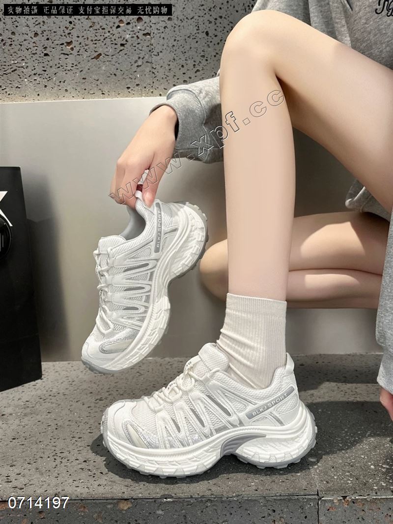 新款厚底休闲鞋2045