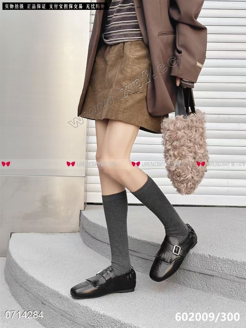 时尚单鞋602009  黑色6一0，咖色789