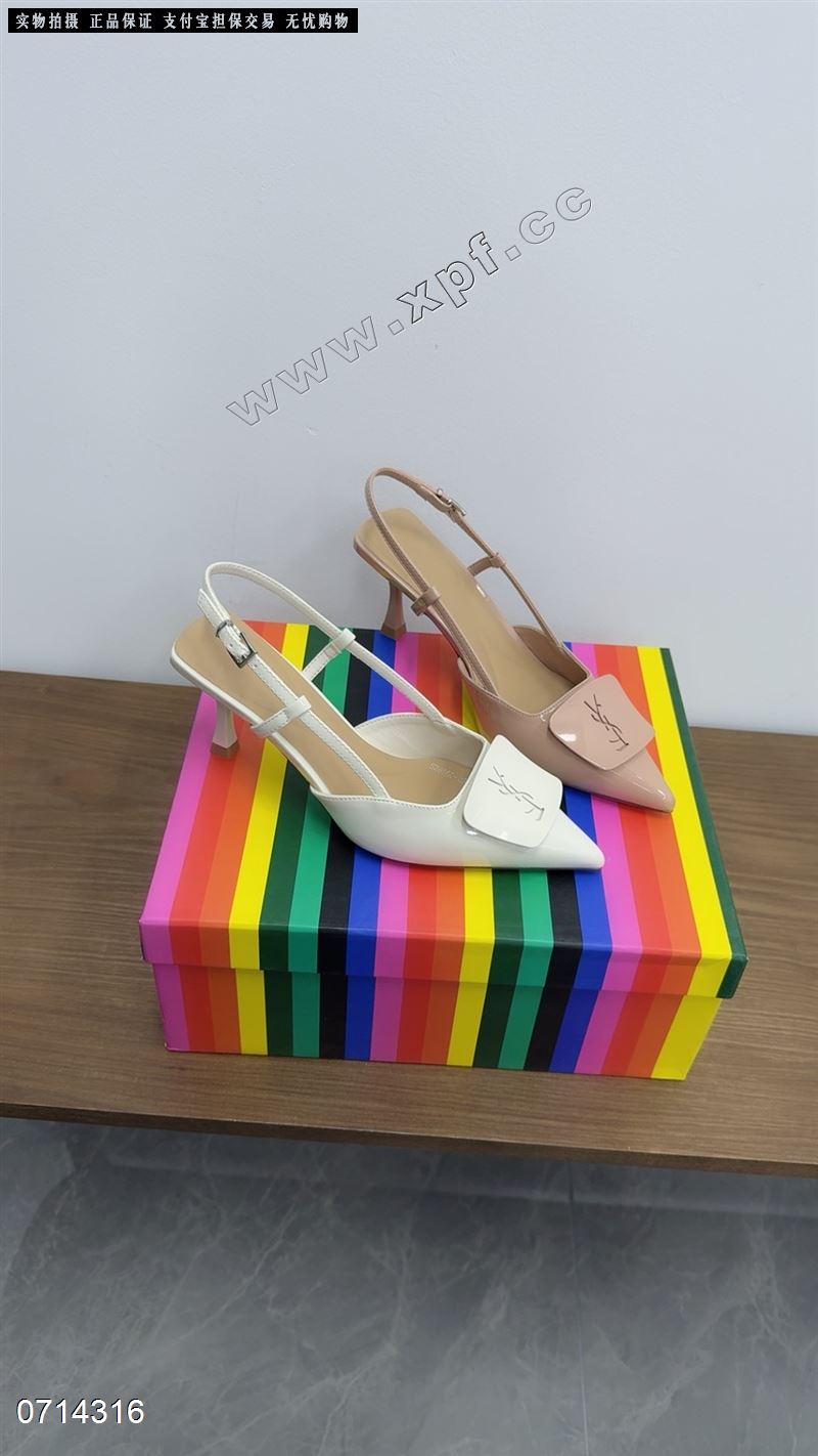 包头后空女凉鞋