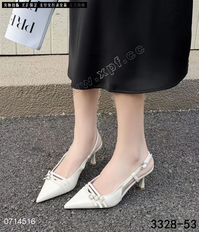 包头后空女凉鞋