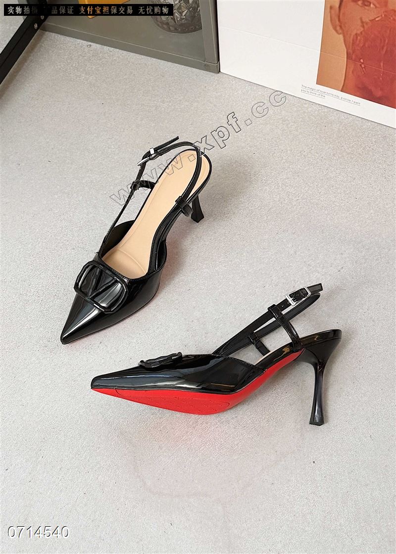 包头后空女凉鞋