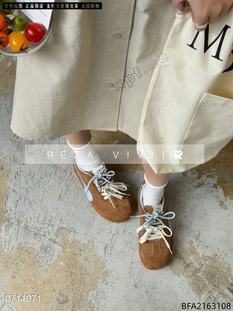 𝐑𝐄𝐓𝐀 𝐕𝐈𝐕𝐈  2163108