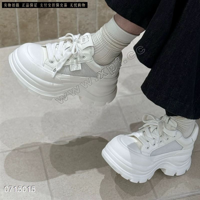 新款厚底休闲鞋16235