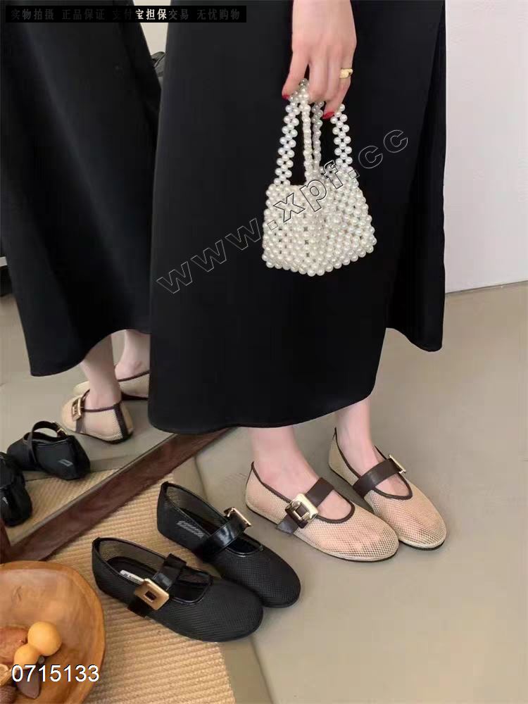 镂空透气玛丽珍