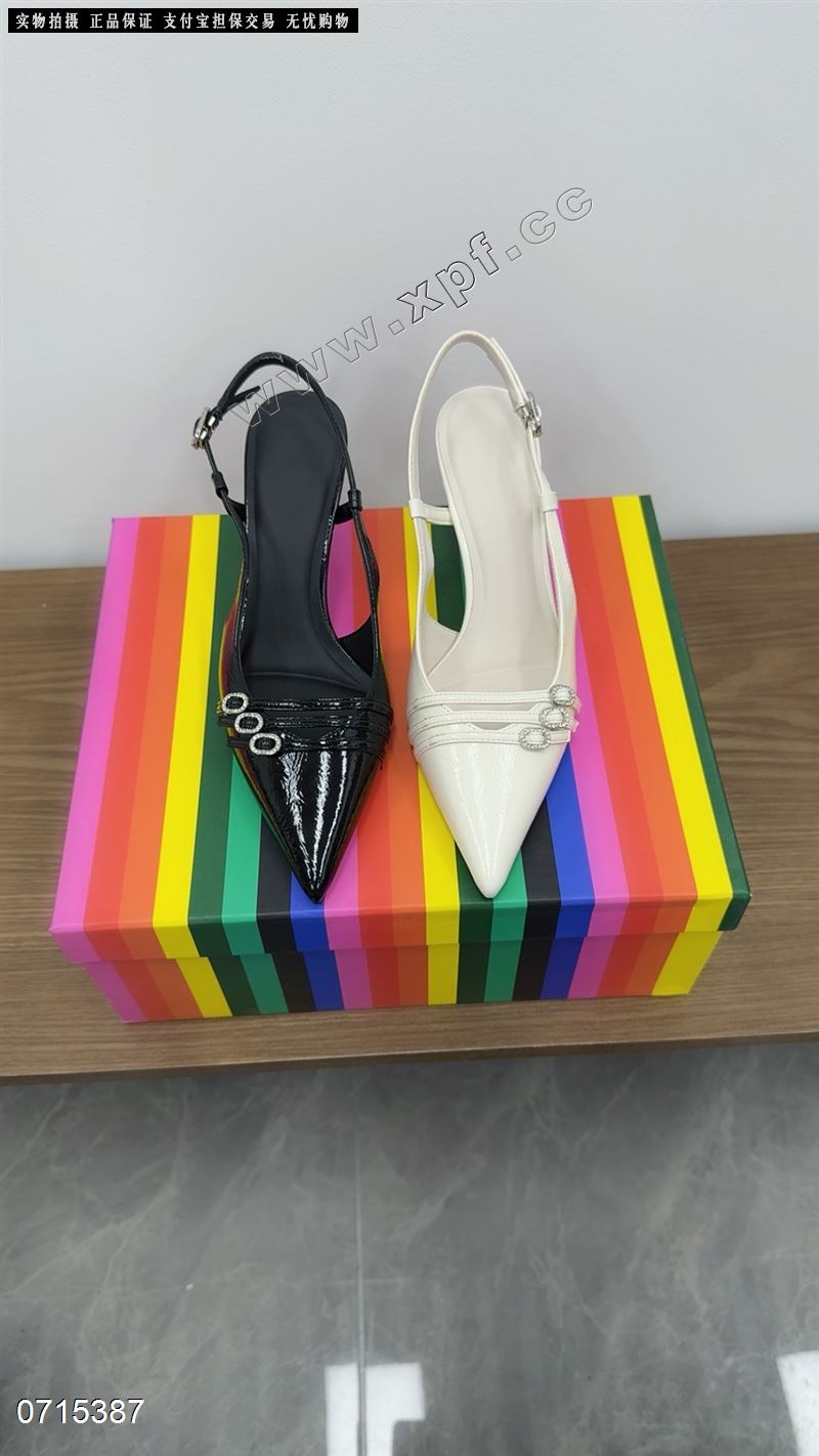 包头后空女凉鞋