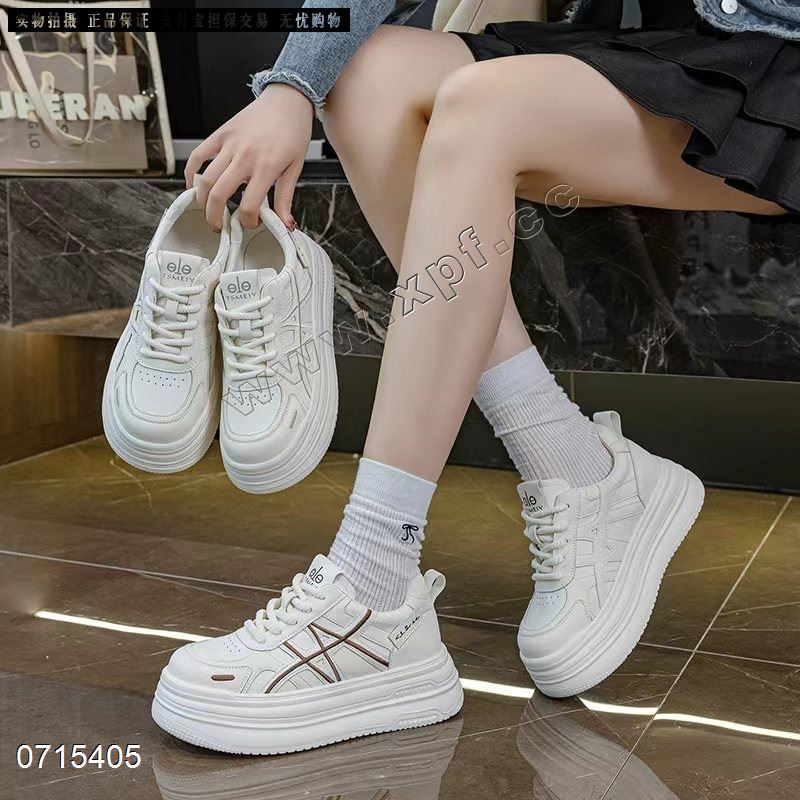 新款厚底休闲鞋厚底小白鞋百搭轻便运动休闲鞋8123