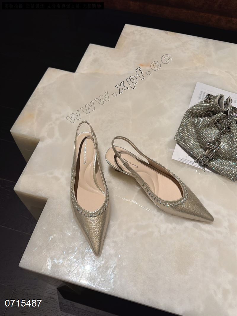 包头后空女凉鞋