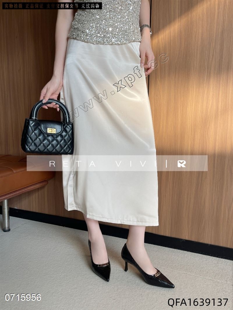 𝐑𝐄𝐓𝐀 𝐕𝐈𝐕𝐈  1639137