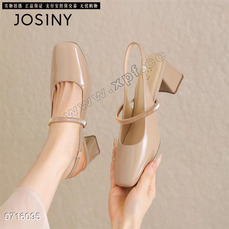 包头后空女凉鞋