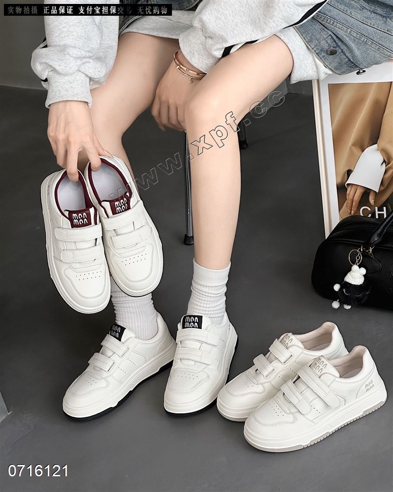 时尚休闲鞋6958  咖色5799红色57890清货