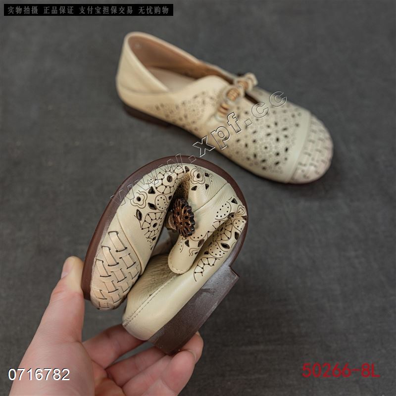 新款头层牛皮软底软面镂空单鞋50266-8