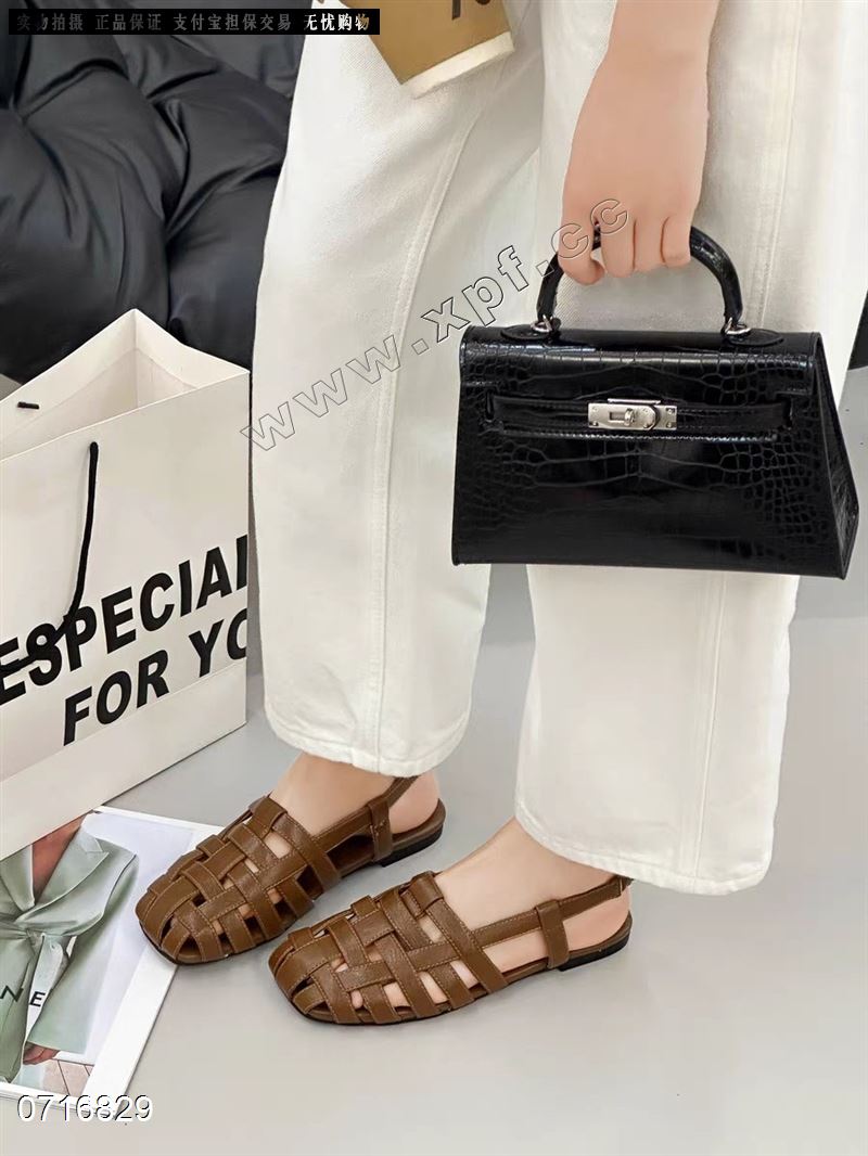 包头后空女凉鞋