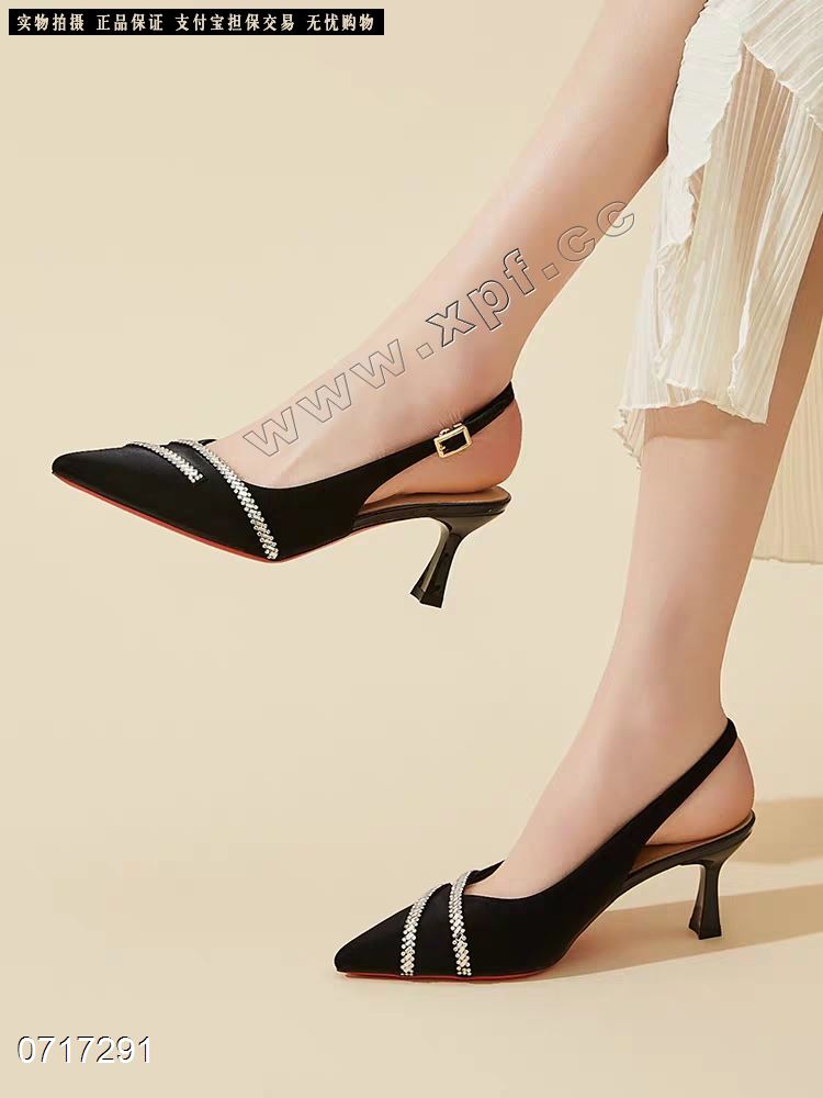 包头后空女凉鞋