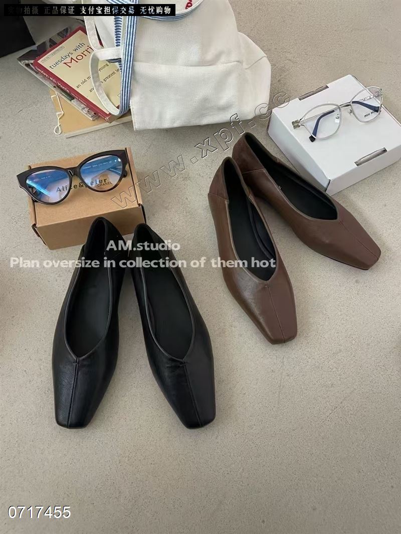 AM  18  咖色35-39 黑667799