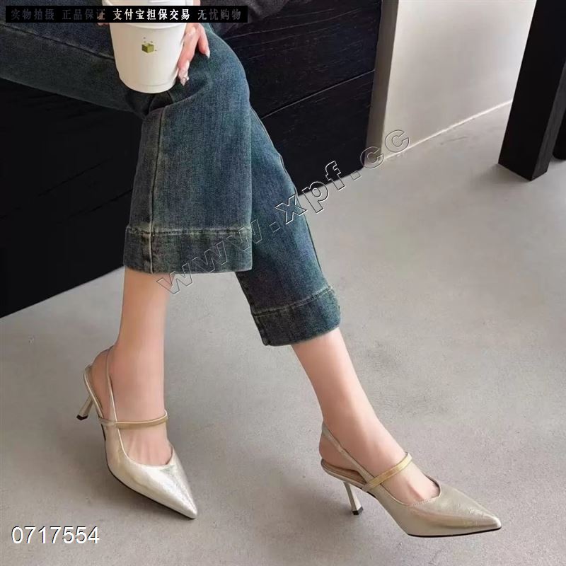 包头后空女凉鞋26020