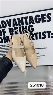 包头后空女凉鞋251018