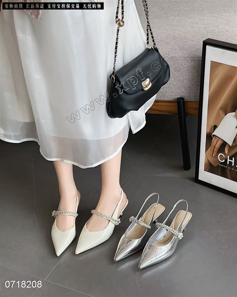 包头后空女凉鞋