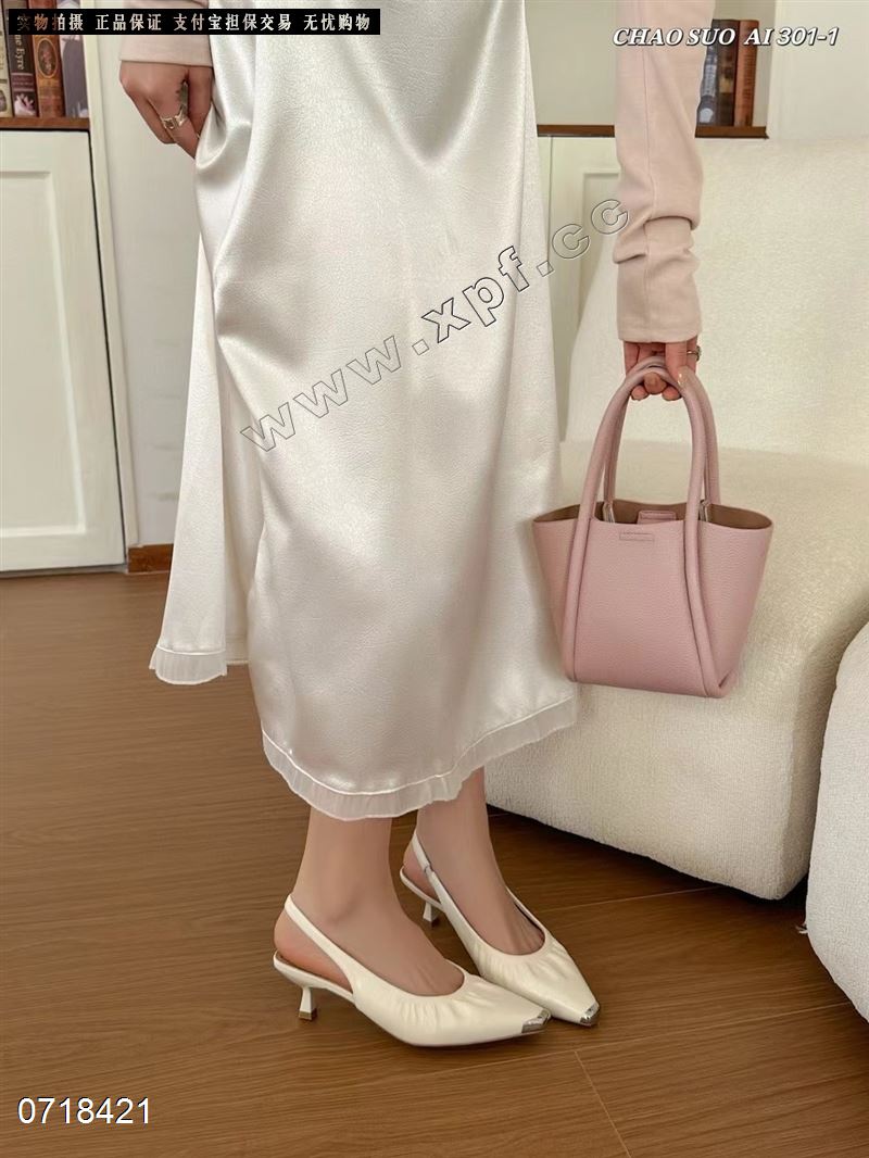 包头后空女凉鞋301-1