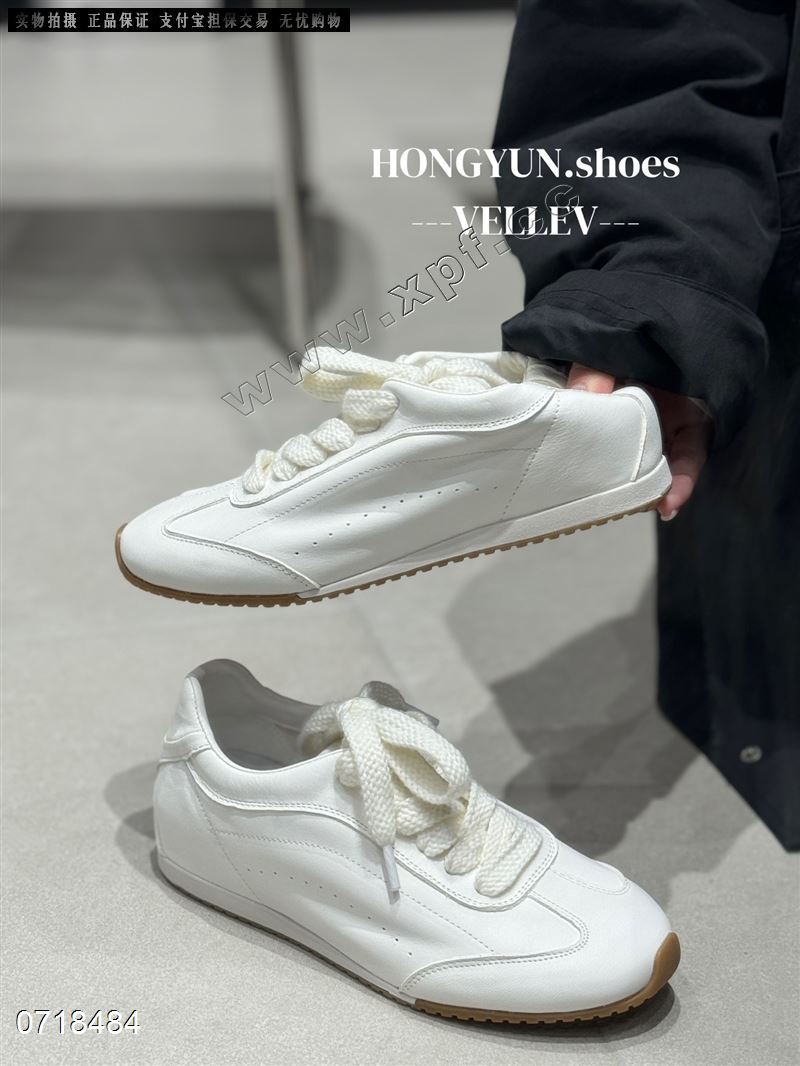 新款头层皮百搭四季款德训休闲鞋526-39-1