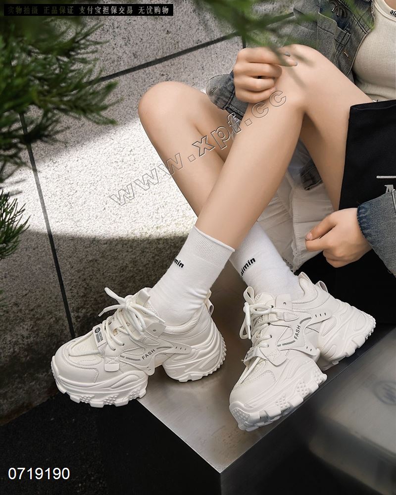 时尚休闲鞋2711-1