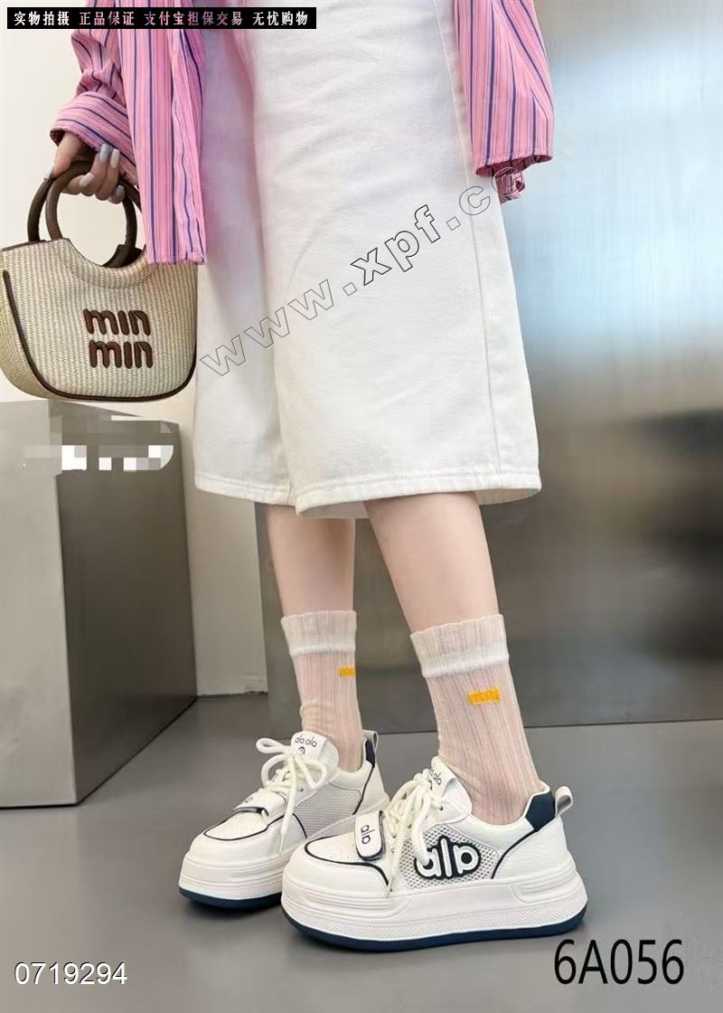 新款透网休闲鞋056