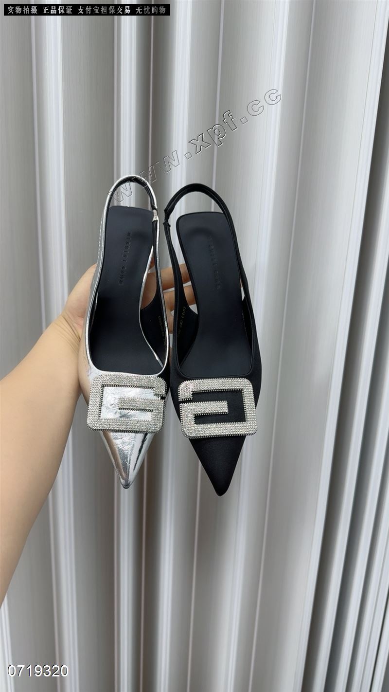 包头后空女凉鞋