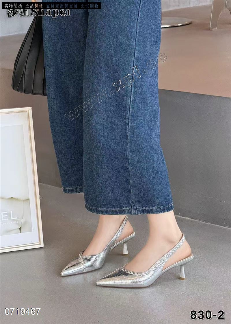 包头后空女凉鞋830-2