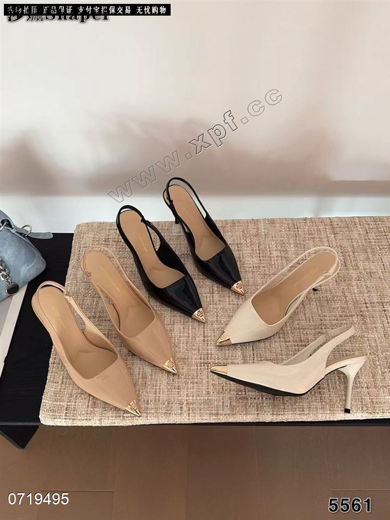 包头后空女凉鞋