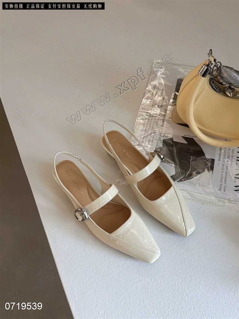 包头后空女凉鞋