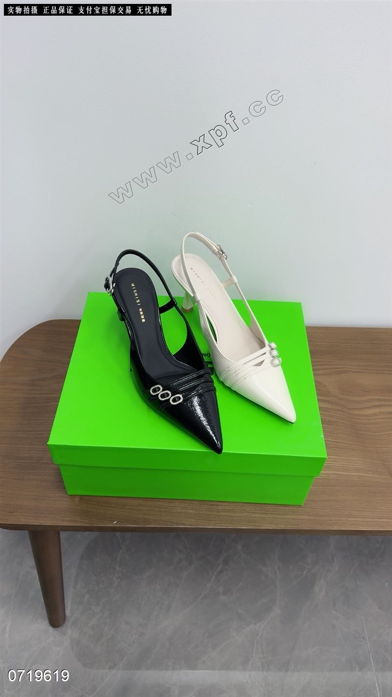 包头后空女凉鞋