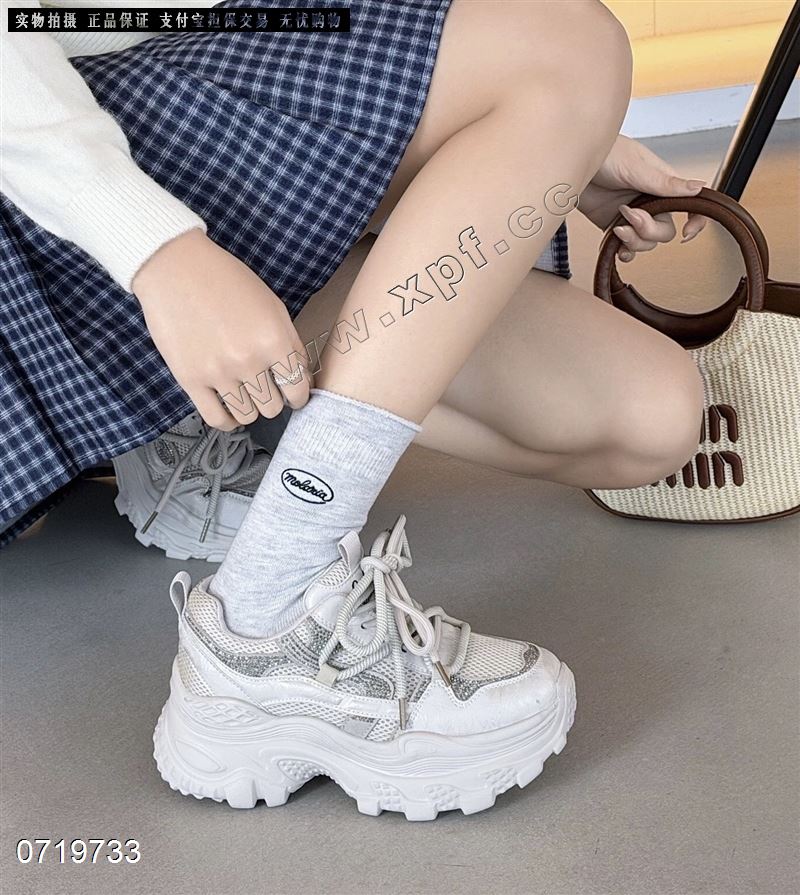 菩姿  水钻老爹鞋