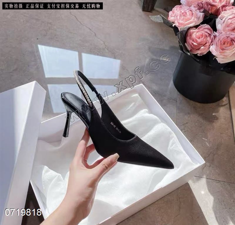 包头后空女凉鞋556-62