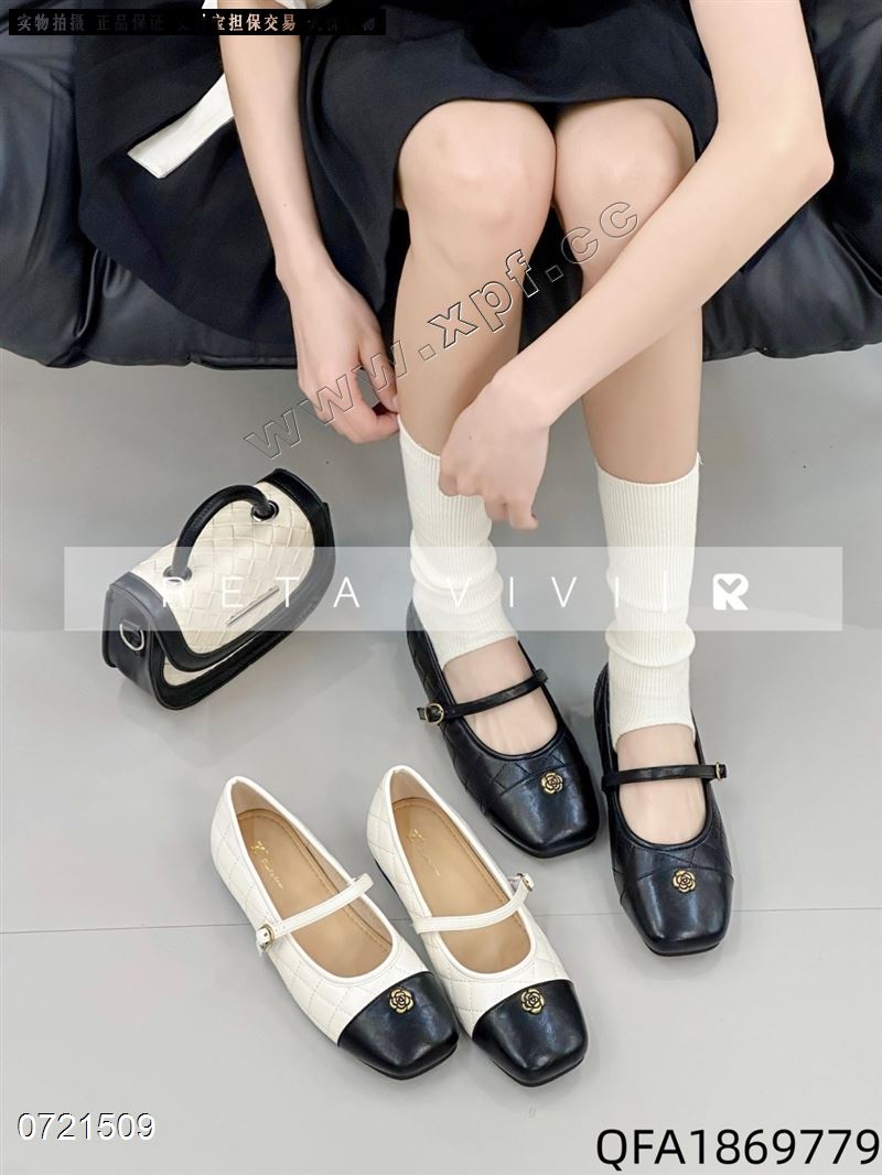 𝐑𝐄𝐓𝐀 𝐕𝐈𝐕𝐈 1869779