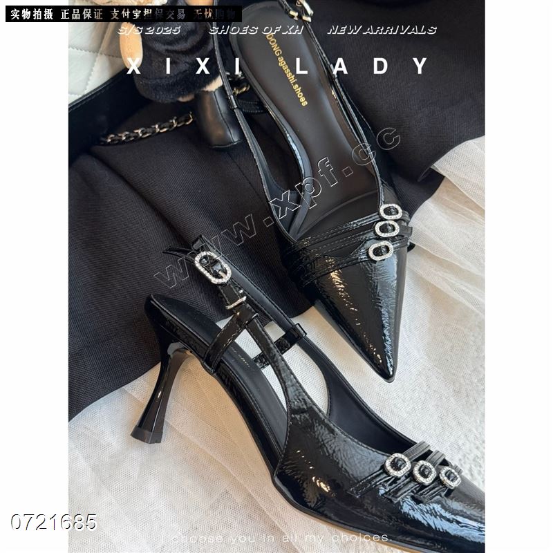 包头后空女凉鞋