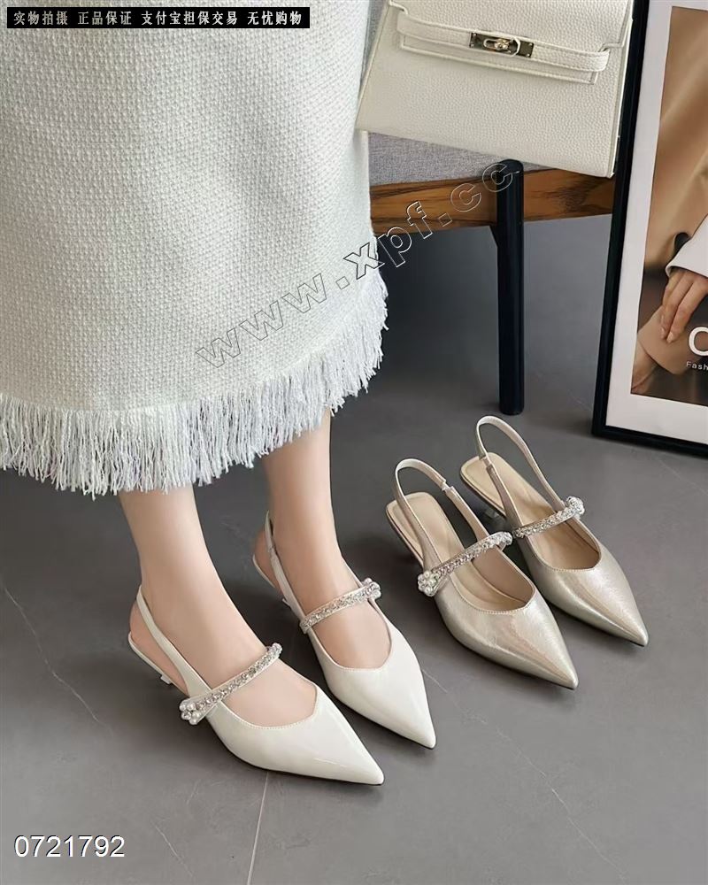 包头后空女凉鞋9872